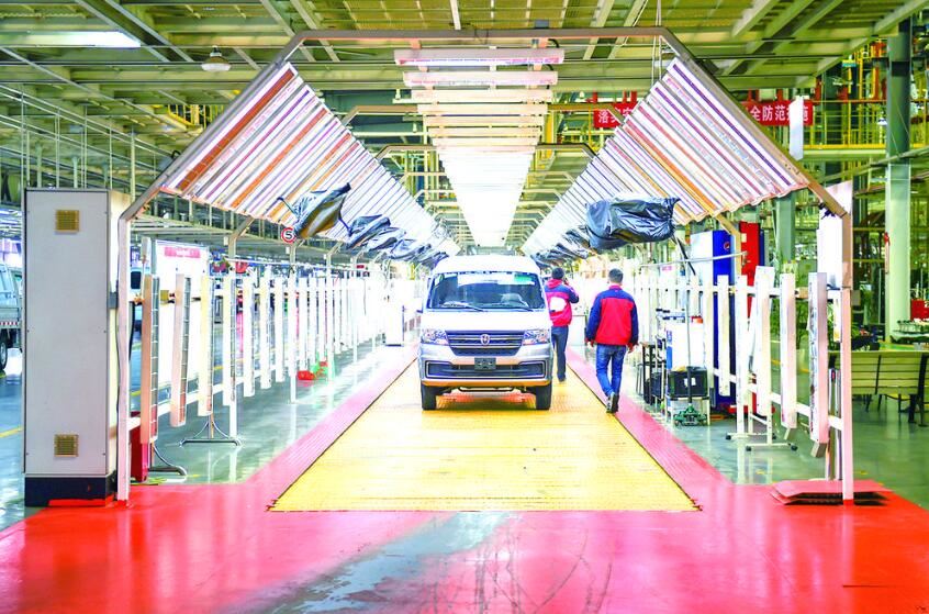 鑫源汽车自动化生产加速制造引擎 智能网联重塑物流版图