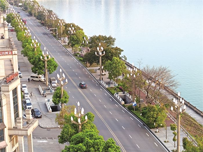 涪陵城248盏路灯焕新颜