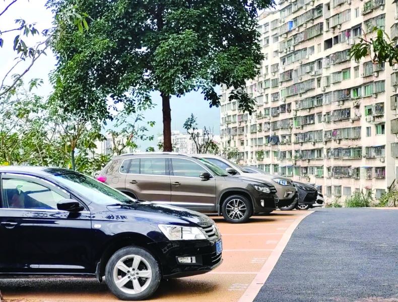 基层自治赋能城市治理 老旧小区焕发新生机