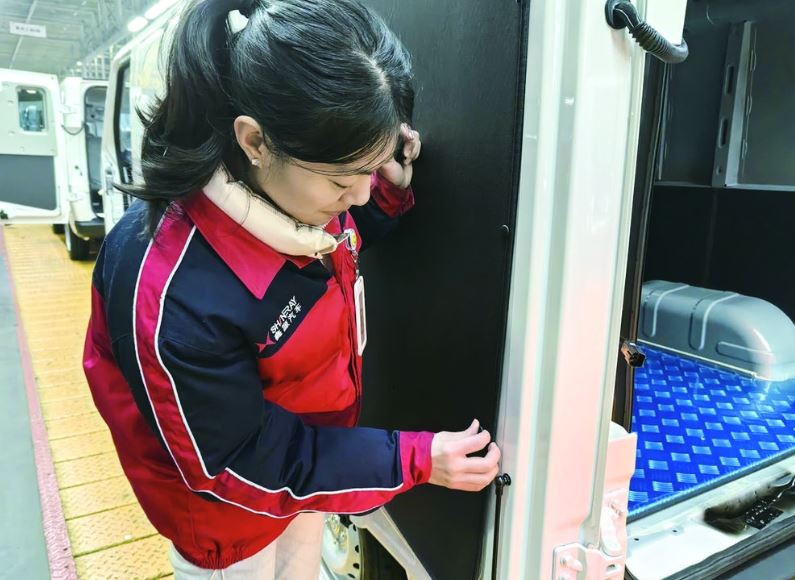 鑫源智能制造产业学院首届订单班结业 校企共育智能制造新生力量