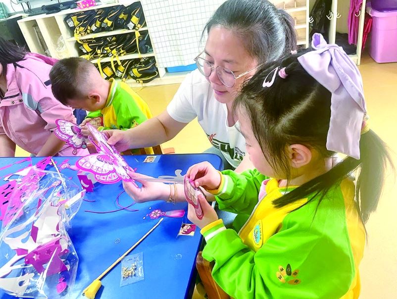 江艳:二十余年公益路上的追光者