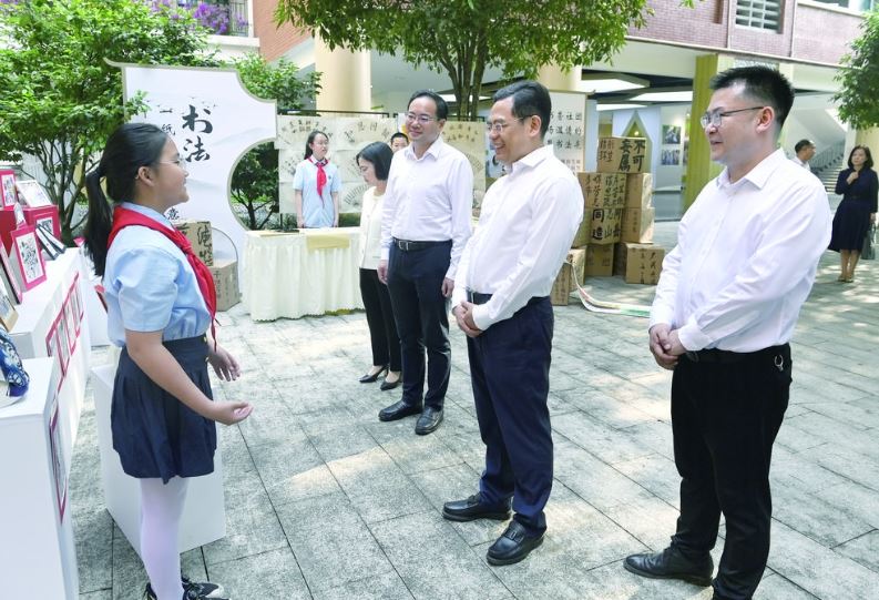 黎勇董奕锋调研浙涪友谊学校并召开座谈会