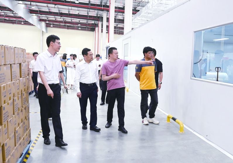 黎勇调研韵达电商产业园