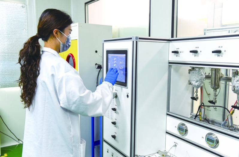 理工清科研究院突破1纳米陶瓷膜技术 引领饮用水安全新革命