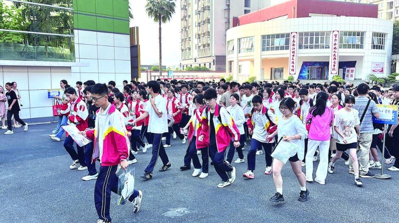 2025年中考开考 涪陵11376名考生参加