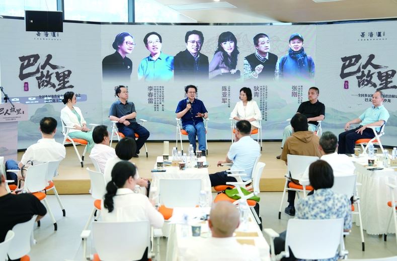 知名作家走进涪陵采风创作活动成功举办