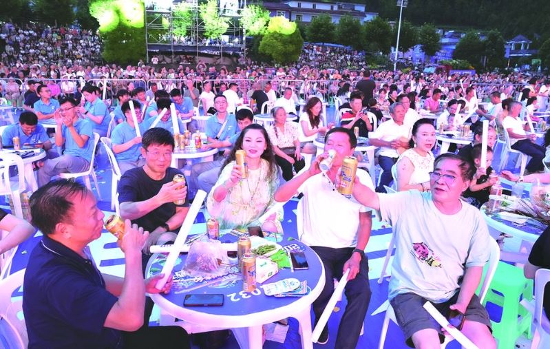 “北纬30°花园城市”武陵山旅游度假区消夏季启幕