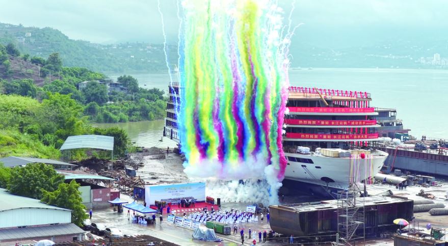 涪陵造“重轮长江云帆”顺利吉水