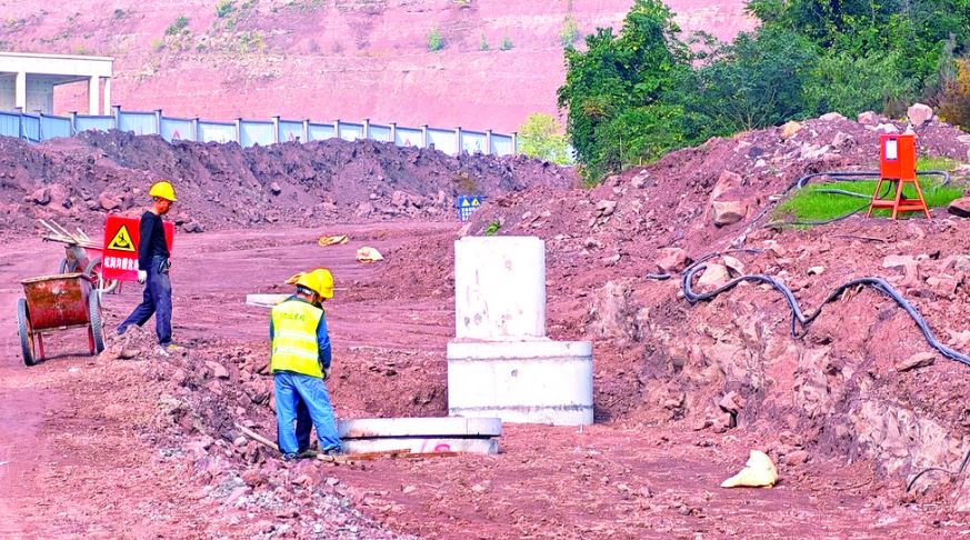 食品工业园配套道路改造项目进入管网铺设阶段  预计今年12月底具备通车条件