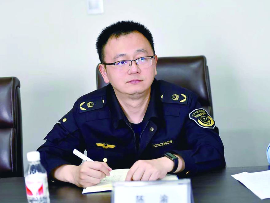 立足双岗建新功 履职为民显担当