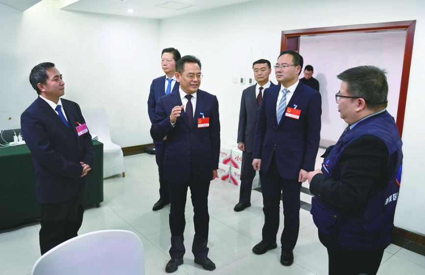 黎勇董奕锋薛文宬杜海波看望参加区两会报道的新闻工作者 不断优化全流程机制 推动宣传工作提质增效