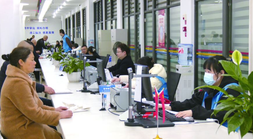 节后办事不用等 涪陵政务服务中心迅速切换至“工作模式”