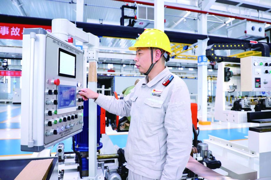 28年坚守，老工匠绕出新智造