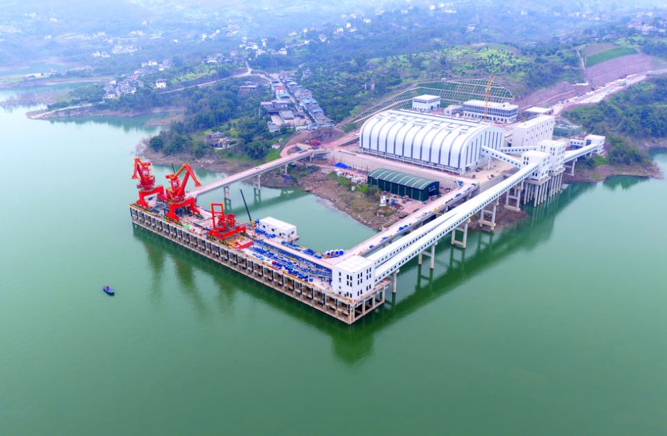 涪陵港区清溪作业区冲刺建设 百亿级金属新材从工厂直达码头